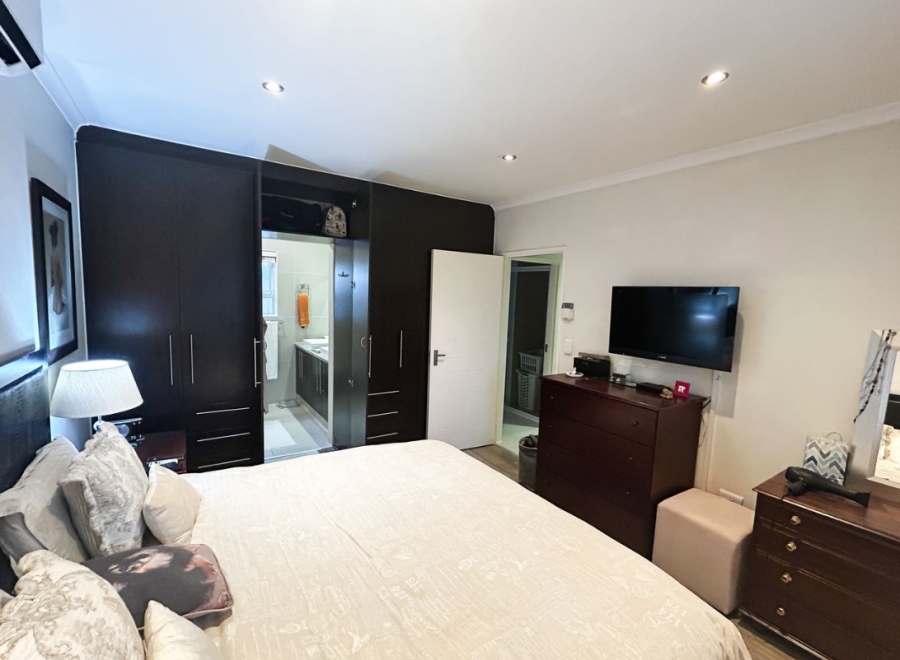 3 Bedroom Property for Sale in Sunningdale Western Cape